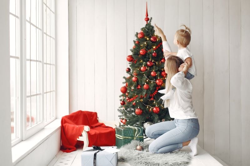 Green Artificial Christmas Trees: Preparing This Tree for a New Season