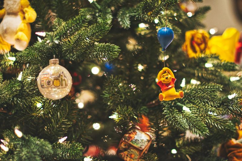 How to deck the halls like a pro this holiday